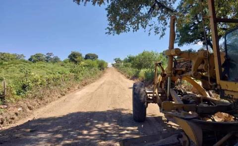 Habilitan caminos en espera del turismo en la región
