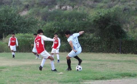 El Refugio ante Carniceros en Futbol Jueves 
