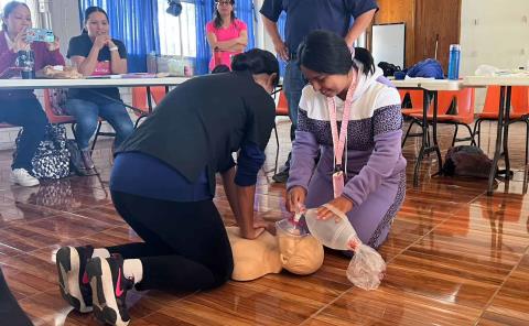 Imparten curso de primeros auxilios 
