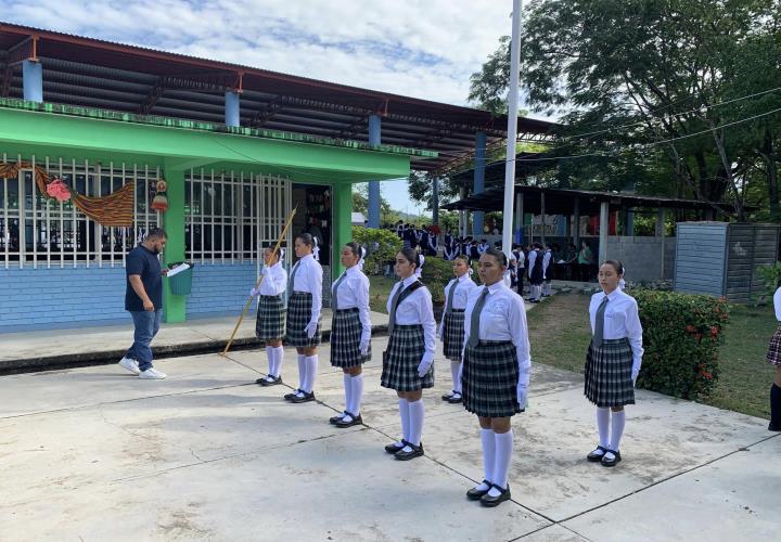 Caimanes del COBACH 27 se preparan para eliminatorias regionales