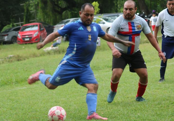 Telesecundaria goleó al Deportivo Roni 7-0