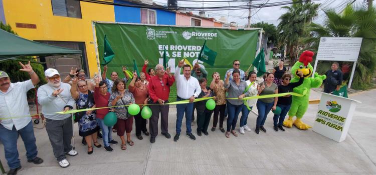 Obras inauguró Arnulfo U. en Infonavit Los Naranjos