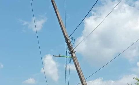 Averías en postes eléctricos bajo lupa