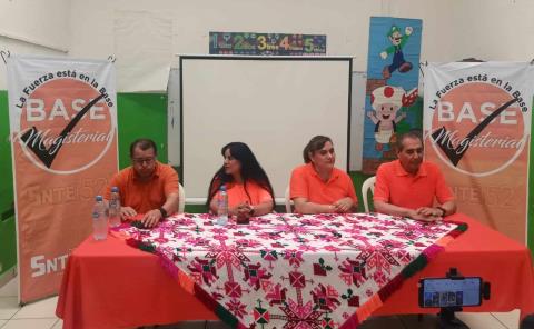 Maestros respaldan proyecto de la Planilla Naranja