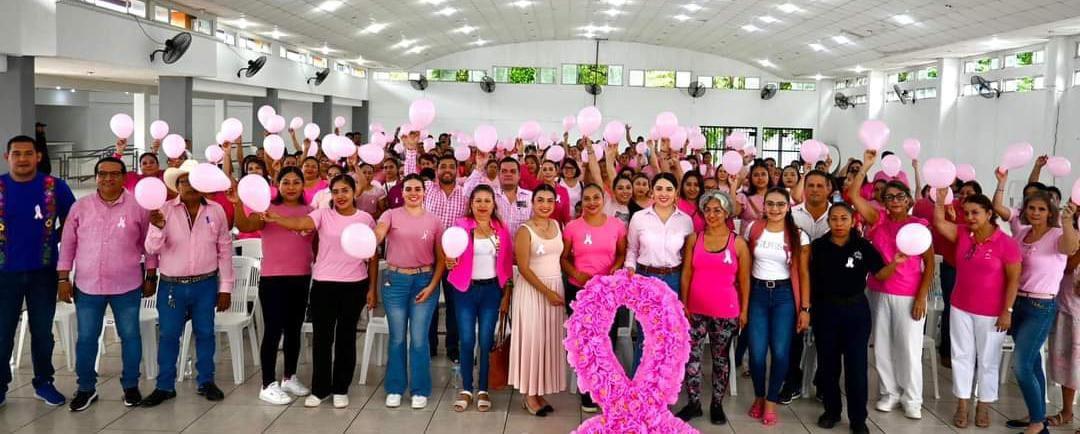 DIF Municipal concientizó sobre la lucha contra el cáncer de mamá