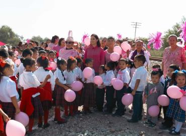 Realizaron la toma de fotografía  "Luz Rosa" 