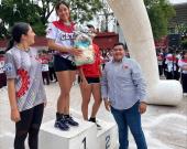 Gina ganó la carrera del CETis 106 