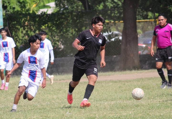 Los Cachorros y Academia Municipal lograron triunfos