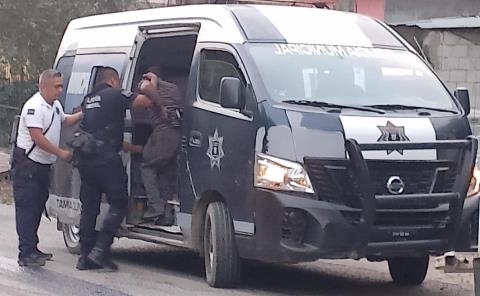 Violento sujeto fue arrestado por municipales