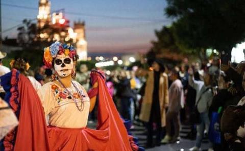 Mega puente escolar fomenta la cultura 
