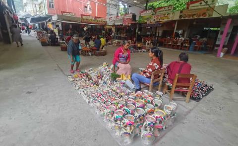 Comedores sanitizados por comerciantes