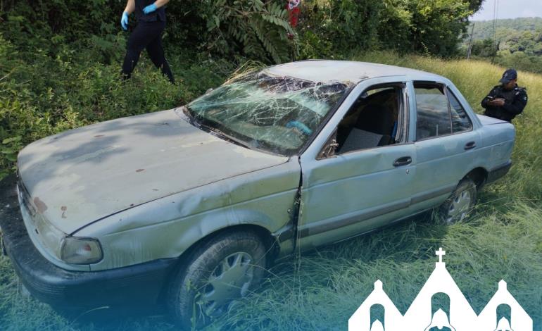 2 lesionados en salida de camino