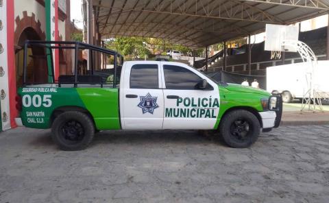 Cayó al barranco una camioneta