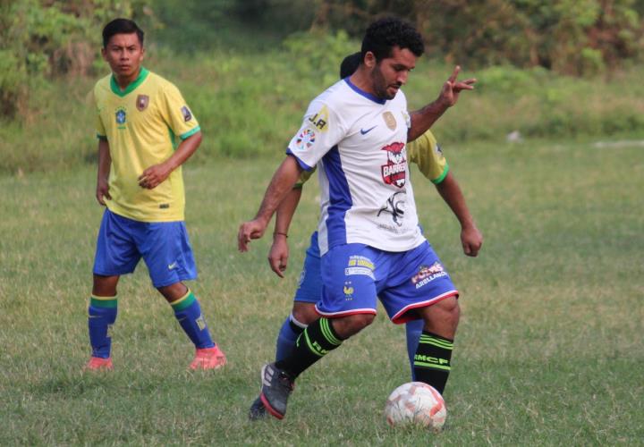 Huasteca FC ganó 3-2 a un errático Enlaces Huastecos