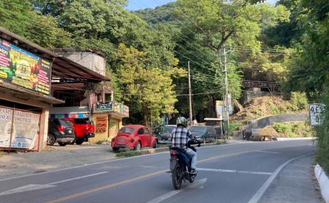 Reductores de velocidad terminaron despegándose