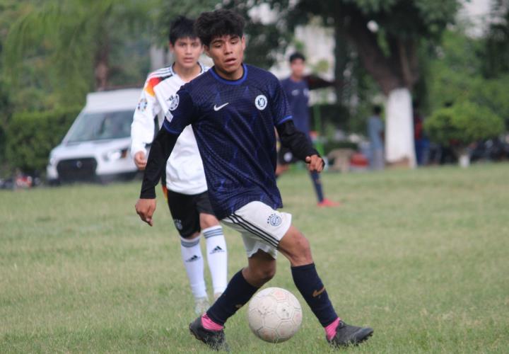 Santa FC y el Porvenir golearon en la juvenil