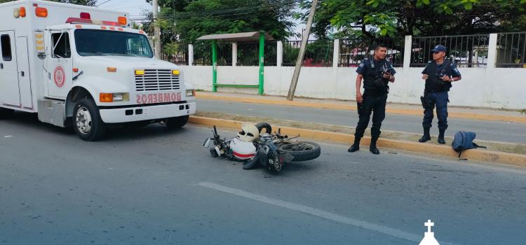 Taxi atropelló a motociclista