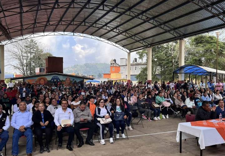 Gabino Hernández comprometido con la educación