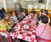 Arnulfo y Karina convivieron con comités vecinales