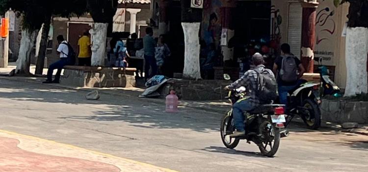 Importante el uso casco de seguridad 