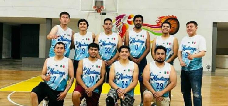 Los Mustangs con paso firme 