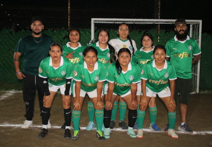 Refaccionaria Hugo´s conquistó el título femenil en Five Soccer