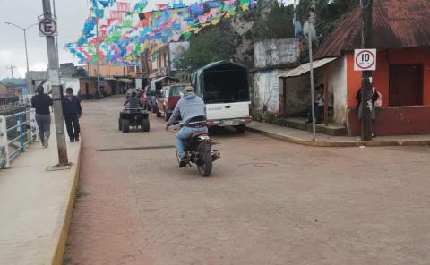 Motociclistas desafían la seguridad vial 
