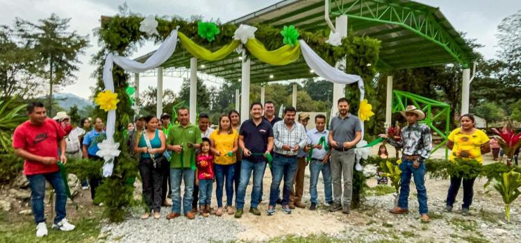 Inauguró Alcalde galera comunal 