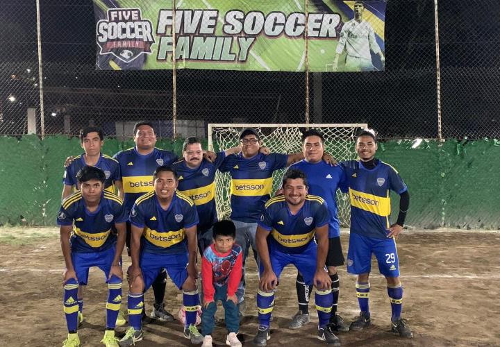 Inician las finales en Five Soccer Family