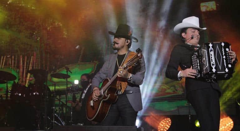 Los dos carnales estarán en la Feria de la Amistad