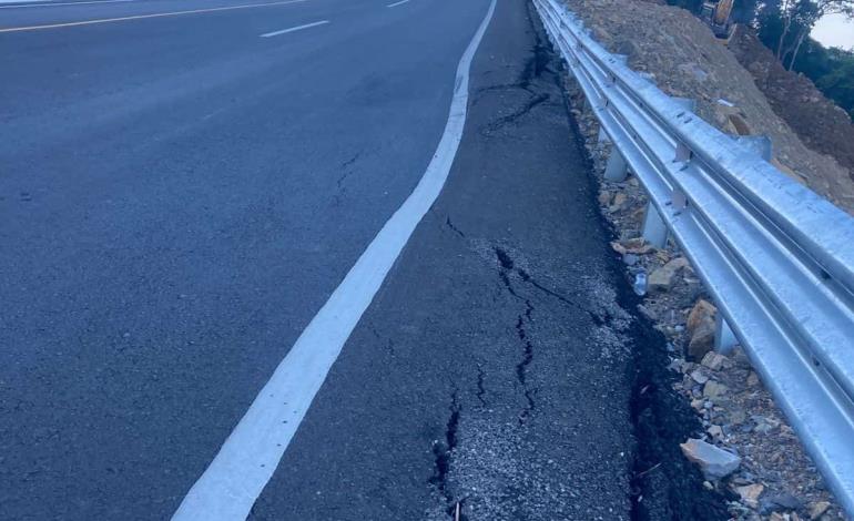 Se hunde la súper carretera