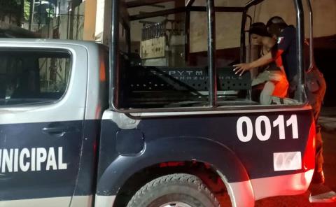 Agresivo sujeto fue arrestado por la Policía en la Nezahualcóyotl