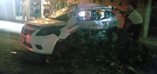 TAXISTA MUERTO EN BRUTAL CHOQUE      
