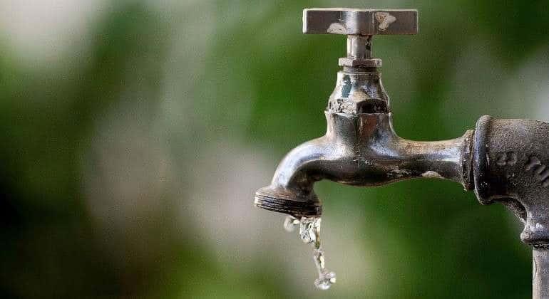 Quejas por el mal servicio de agua 