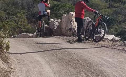 Ciclistas recorrieron la sierra rioverdense
