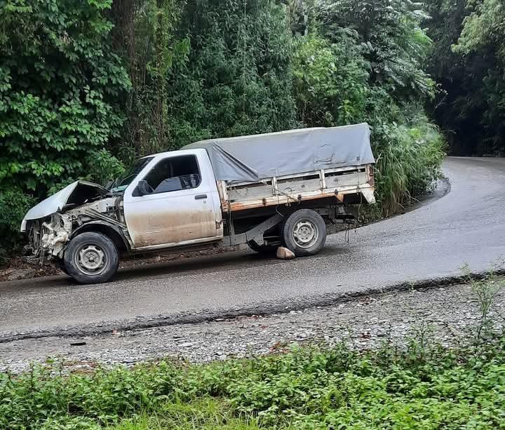 Dejó choque daños materiales en vía Matlapa-Tampacán