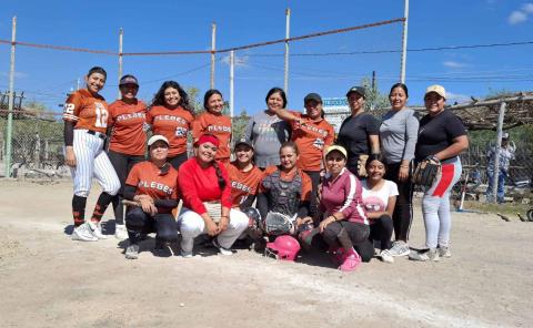 Llanitos perdió ante las Plebes 
