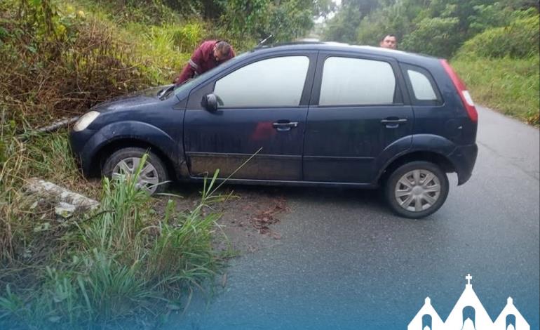 Vehículo se salió de la carretera