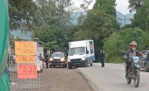 Choque dejó daños materiales en Zacatipán