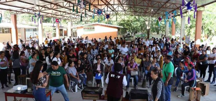 Área de Ecología realizó taller de huertos familiares 