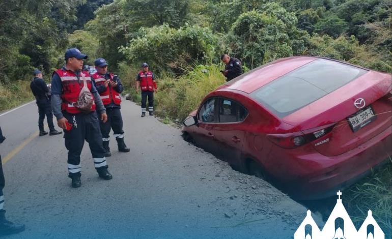 Profesor casi se mata en volcadura