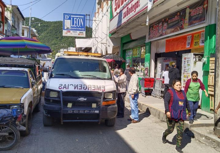 Capturan serpiente mahuaquite en zona centro