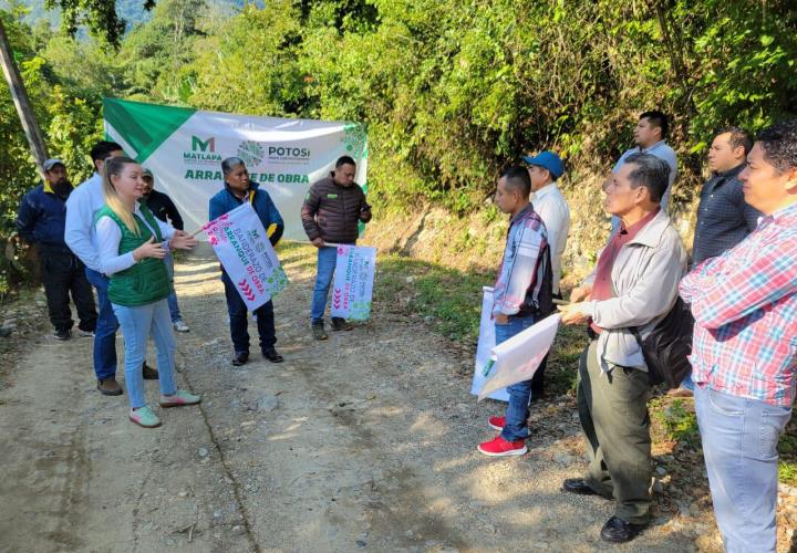 INICIA ING. MARICHUY DOS OBRAS MÁS EN MATLAPA