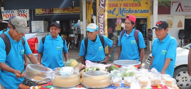 Exhiben productos de Sembrando Vida