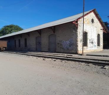 Invaden vándalos  estación del tren