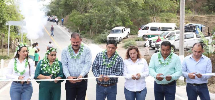 Inauguran rúa a "La Soledad"