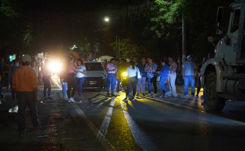 Bloqueo de vía federal provocó caos vial