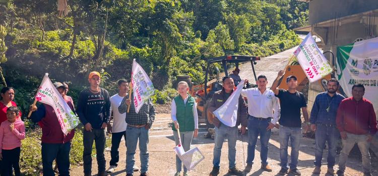 Inician construcción  de un nuevo puente