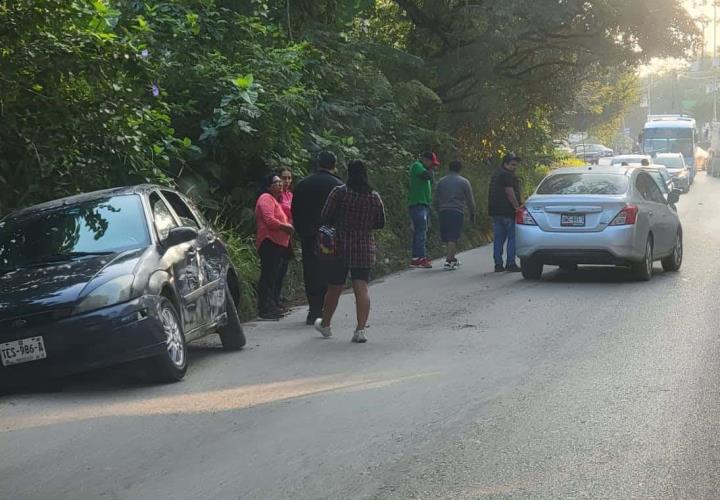 Choque en San Isidro deja daños materiales