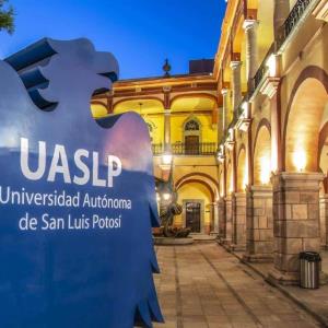 Millonaria transa en la UASLP     
